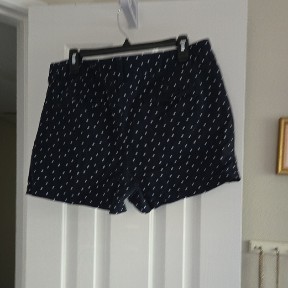 LOFT Navy Polka Dot Shorts - Picture 5 of 7